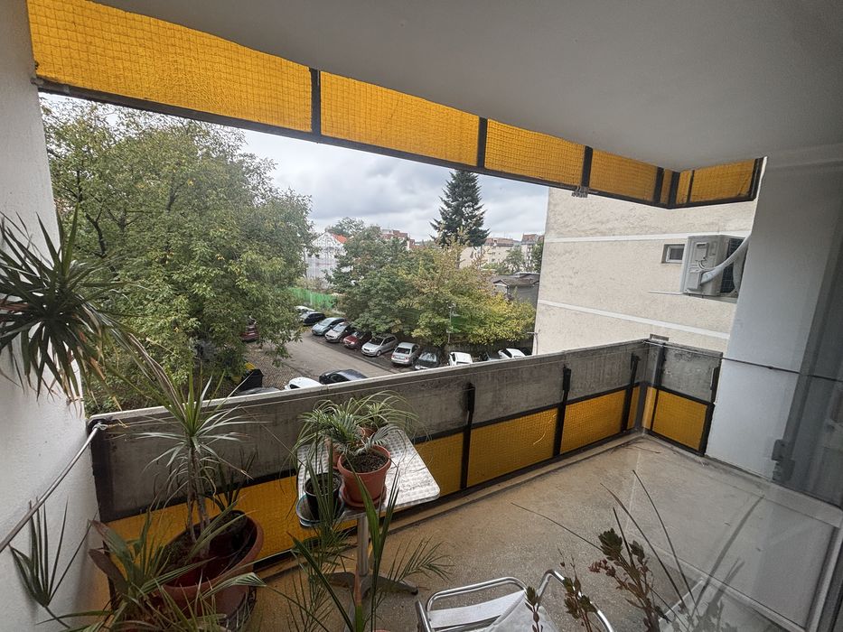 Apartament 3 camere + garaj sub bloc- Grand- ultracentral, proprietar