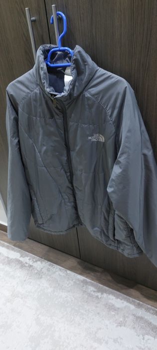 Vind geaca The North Face de primavara