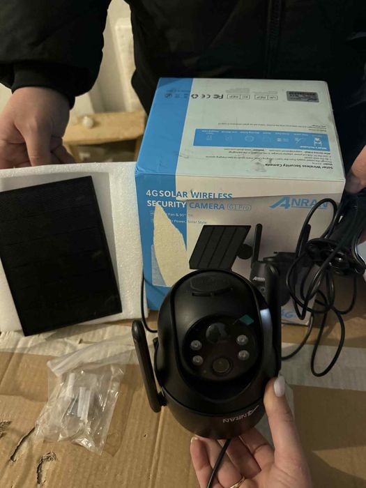 Соларна Охранителна Камера