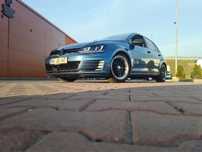 Volkswagen Golf Volkswagen Golf 7 • 1.6 TDI Comfortline • GTI look • LED • suspensie M