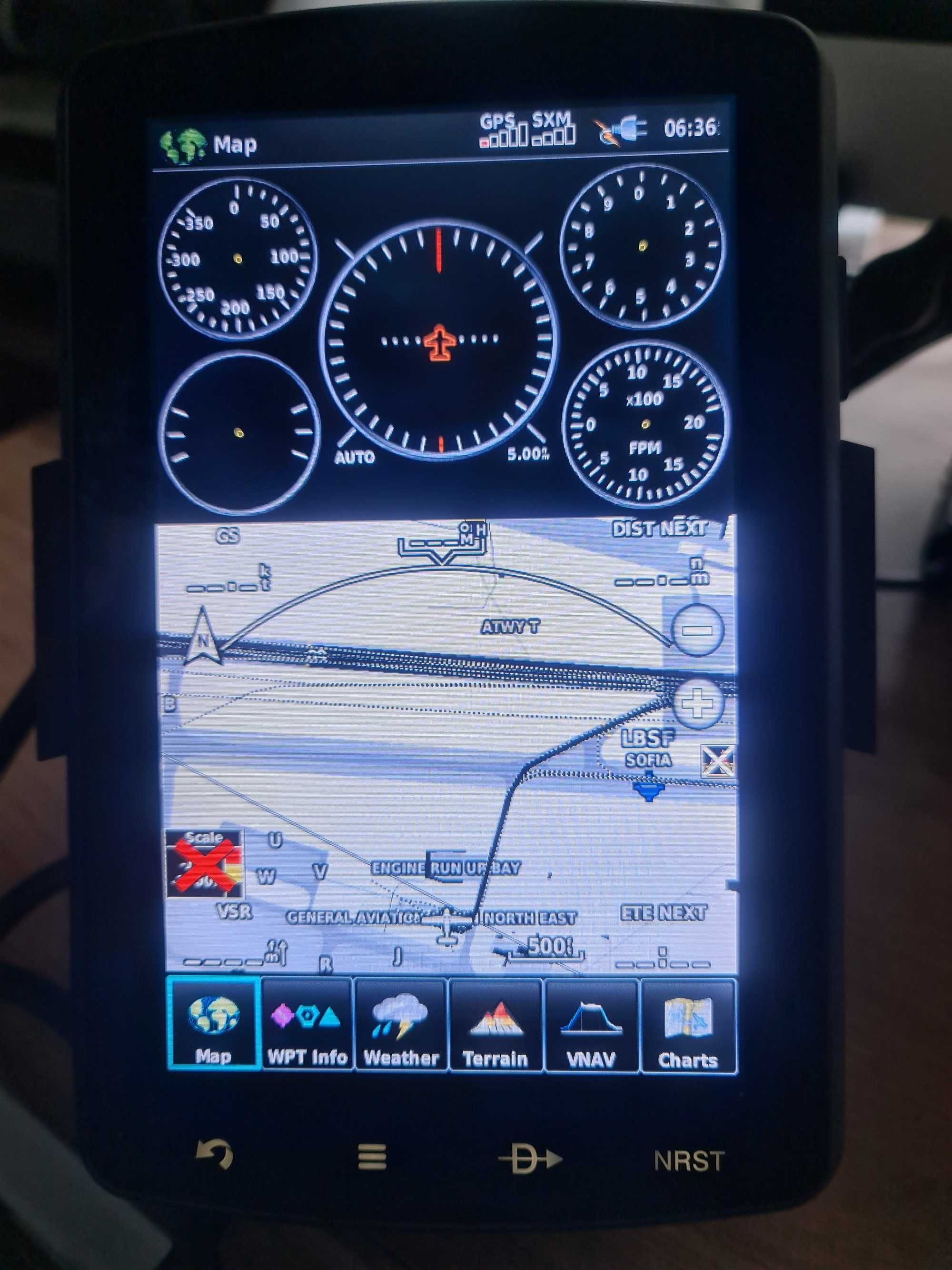Garmin Aera 796 Aviation GPS with 3D Vision Portable 7-inches