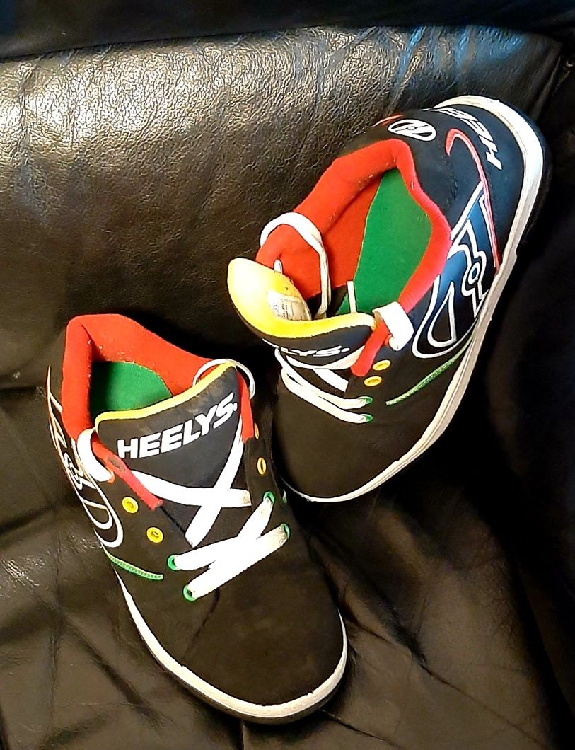 Маратонки с колелца HEELYS N36,5