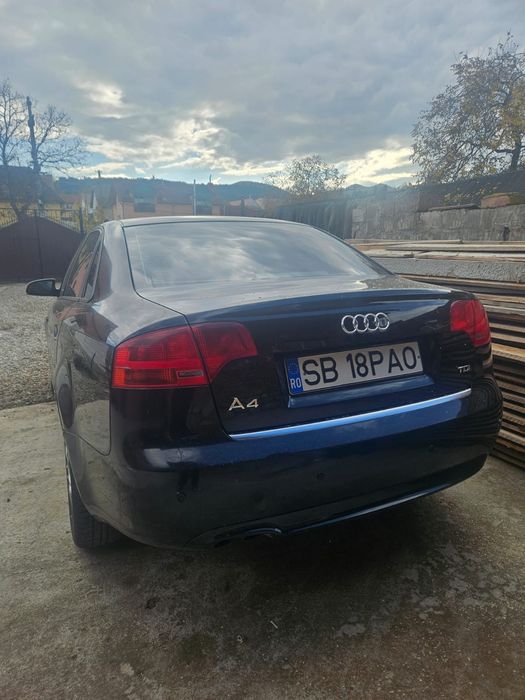 Vând Audi A4 B7.
