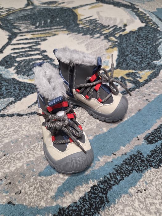 Новые зимние сапоги на мальчика