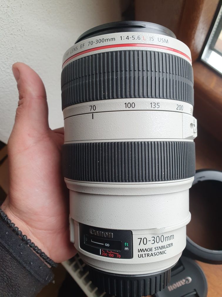 Obiectiv foto Canon EF 70-300mm f/4-5.6L IS USM