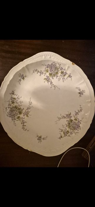 Антикварная фарфоровая тарелка Kuznetsov

конец XIX — начало ХХ века