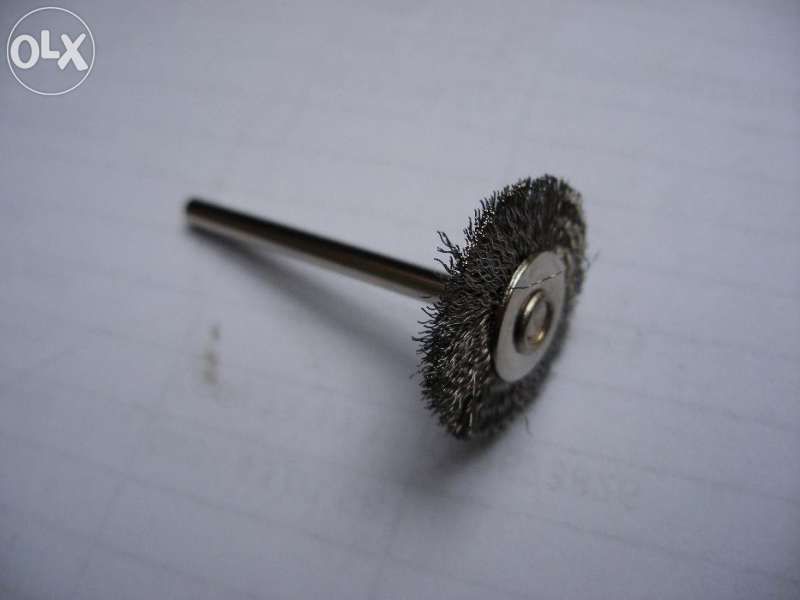 Четка телена месингова стоманена за Дремел Dremel бормашина