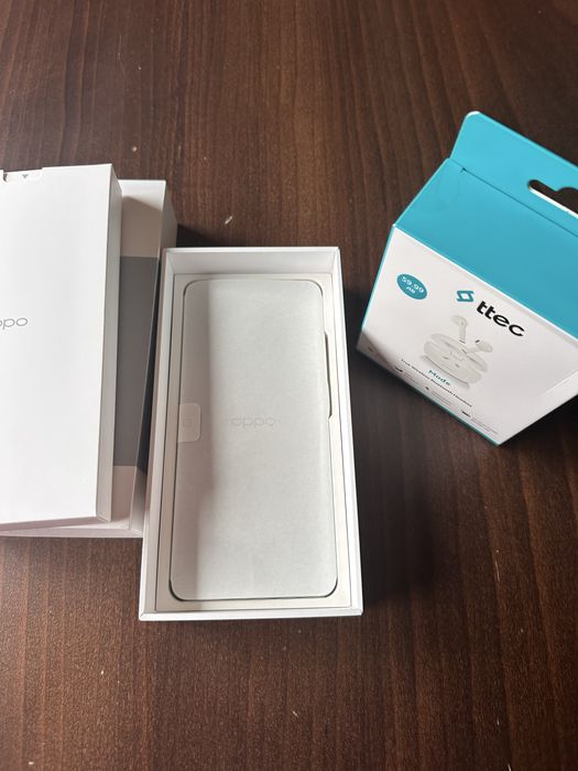 Телефон Oppo A5 Pro 5G