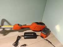 Cositoare Husqvarna cu acumulator și incarcator