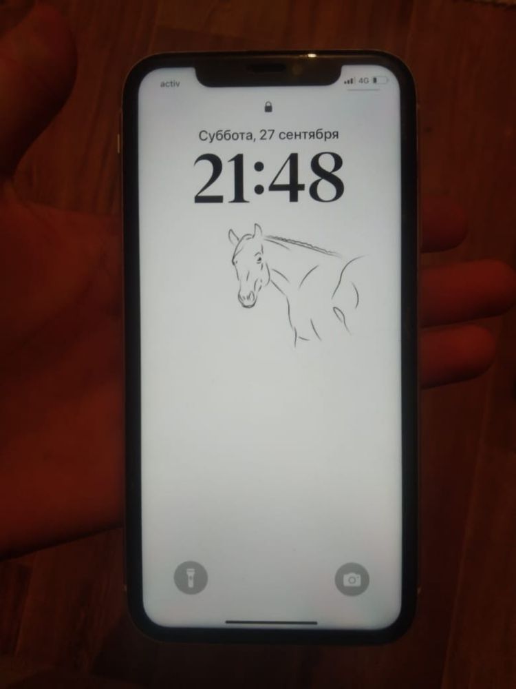 Iphone11 акм76% 64гб царапина нету