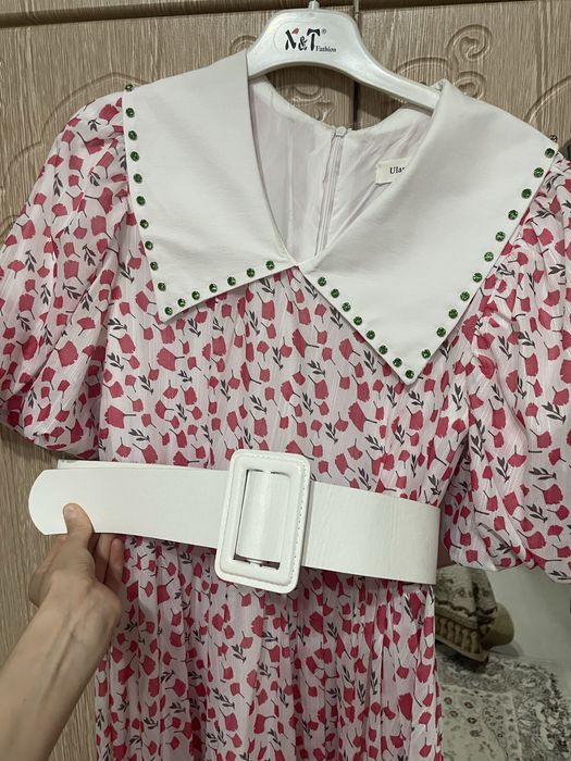 Женское платье.
