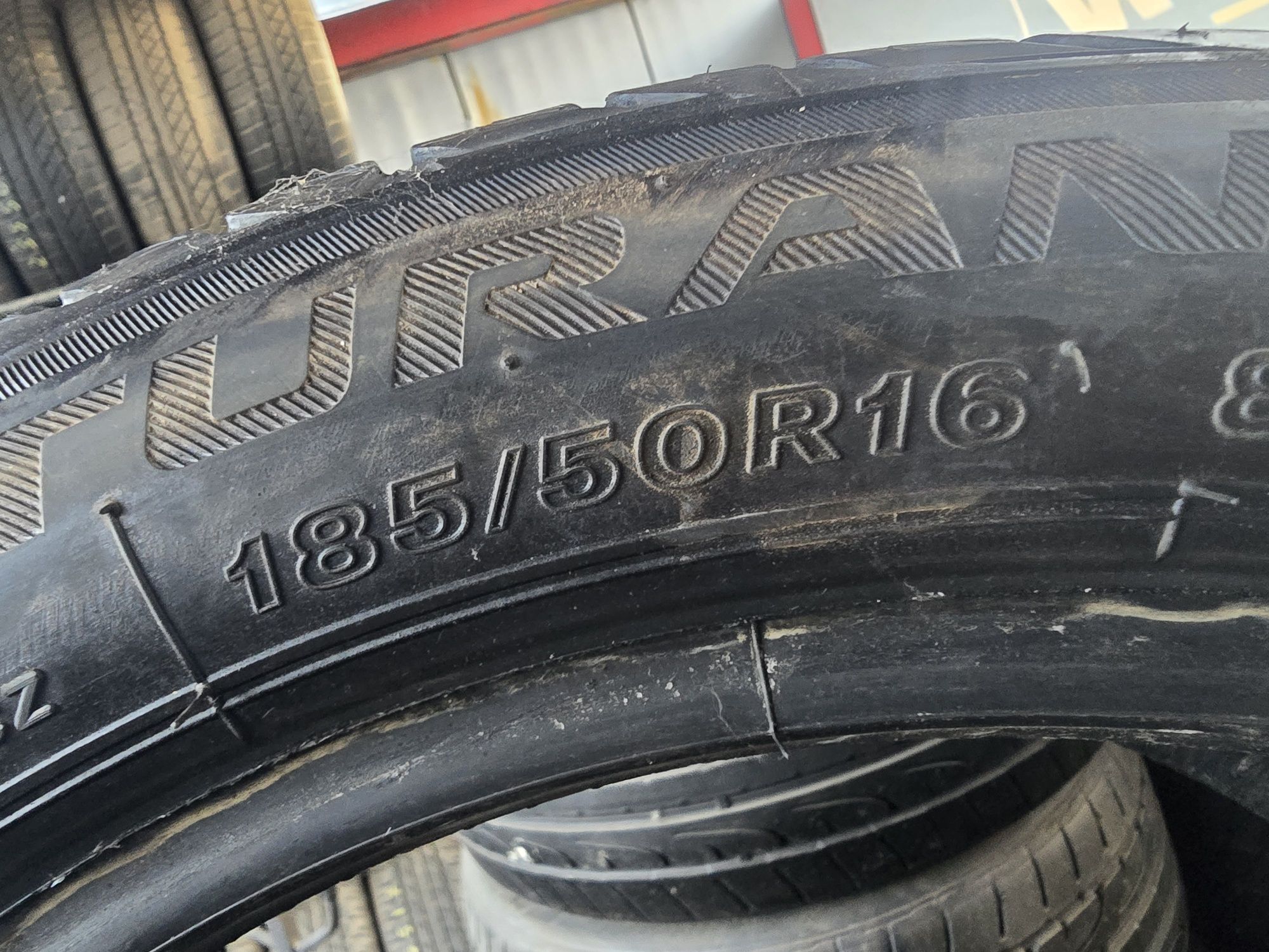 Летни гуми 185 50 16 Bridgestone 4бр