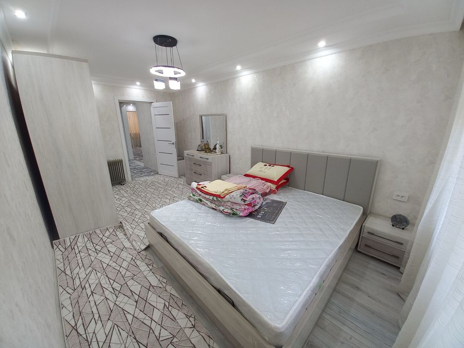 Сдаётся 3х комнатная квартира на 2 этаже .Вокзал .450$