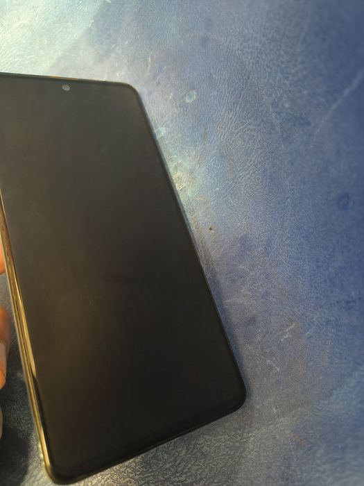 Vând Samsung a51