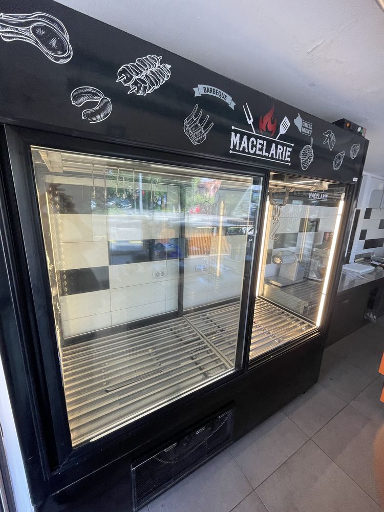 Vitrine frigorifice pentru carmangerie