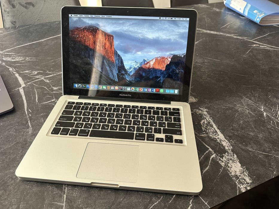 Mac Book pro 13 inch Early 2011
