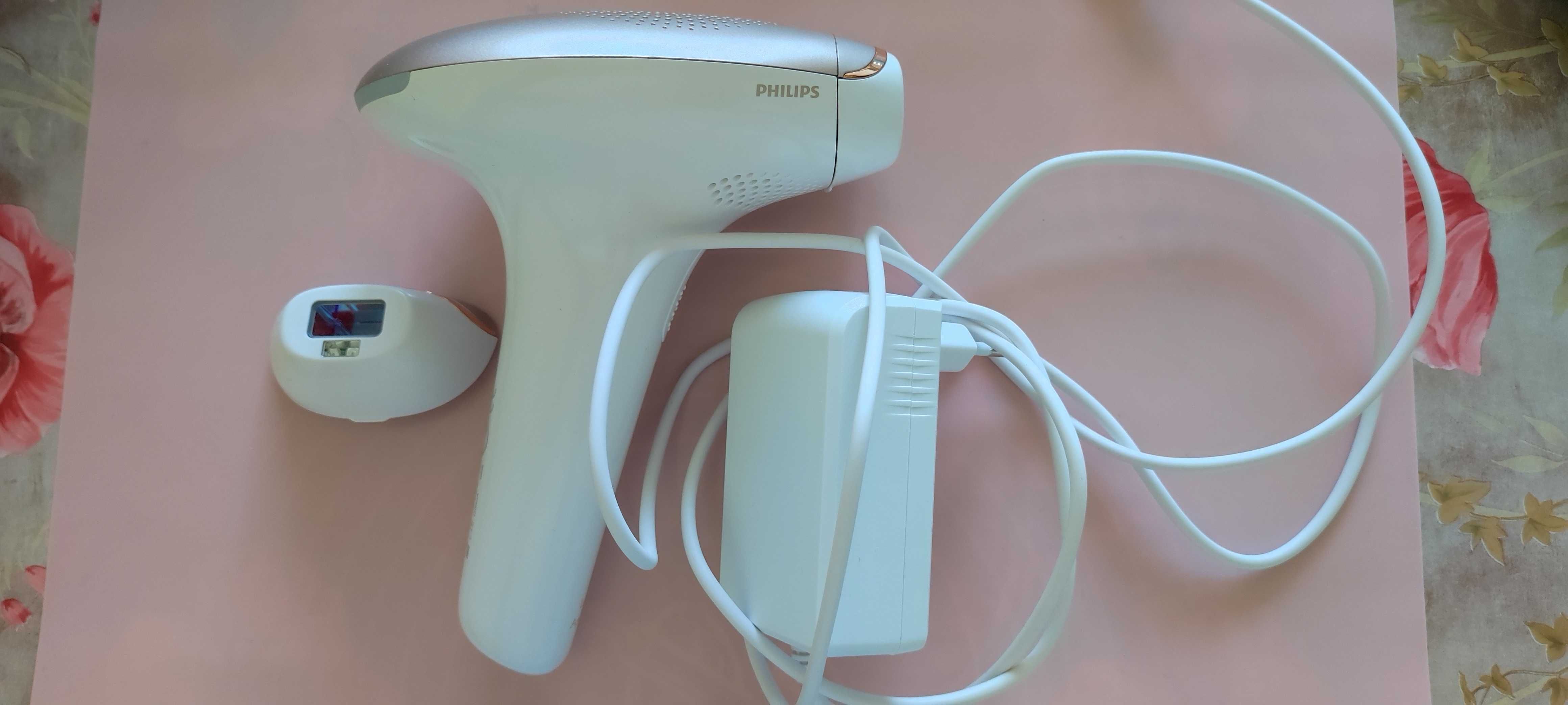 Фотоепилатор Philips Lumea SC1997