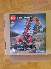 Lego Technic 42144 Material Handler - ново и неотваряно.