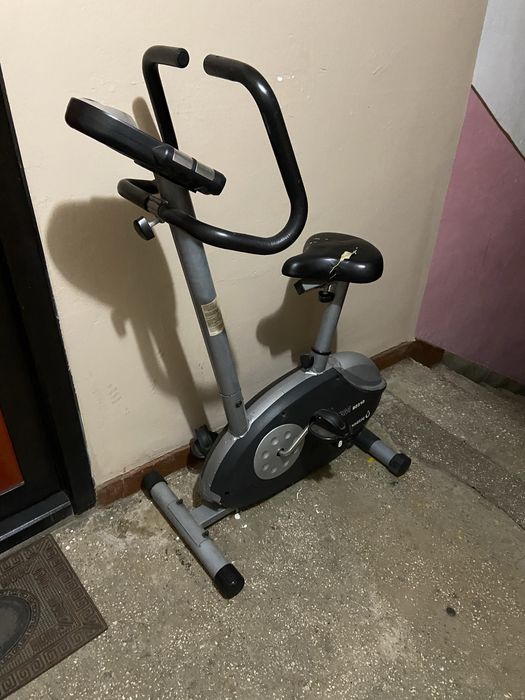 Bicicletă sport (tip sală)