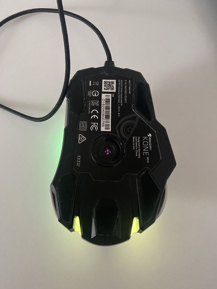 Mouse Gaming ROCCAT Kone AIMO Remastered – Alb