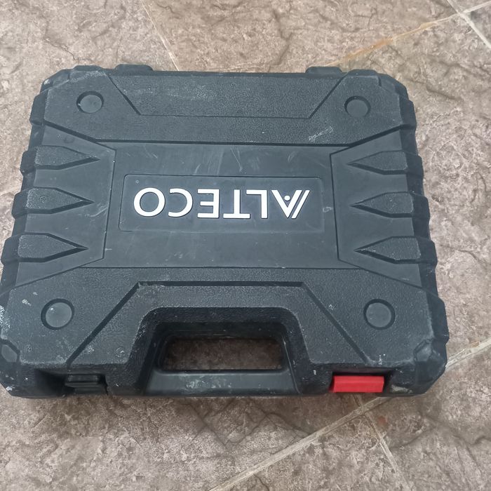 Продам Шуруповерт ALTECO CD 1410 Li
Состояние отличное 
Аккумулятор: