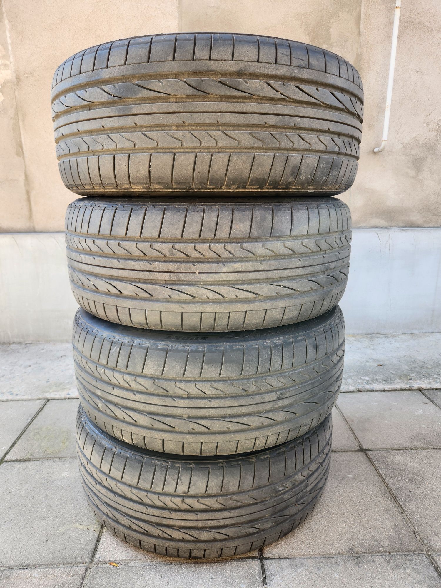 Шины Bridgestone 275/45 R20 летние