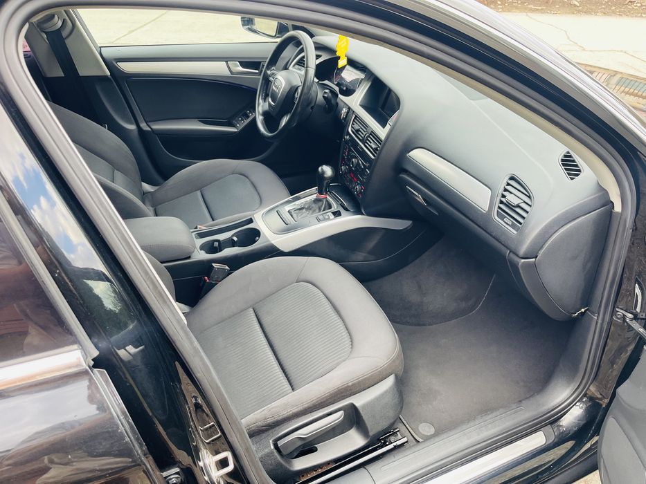 Vând audi A4 2010