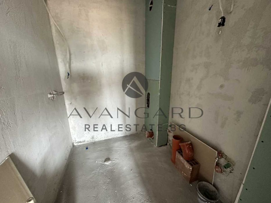 Продава се Тристаен апартамент в Пловдив, Център - 99 кв.м за 1958 €/кв.м - Снимка #5