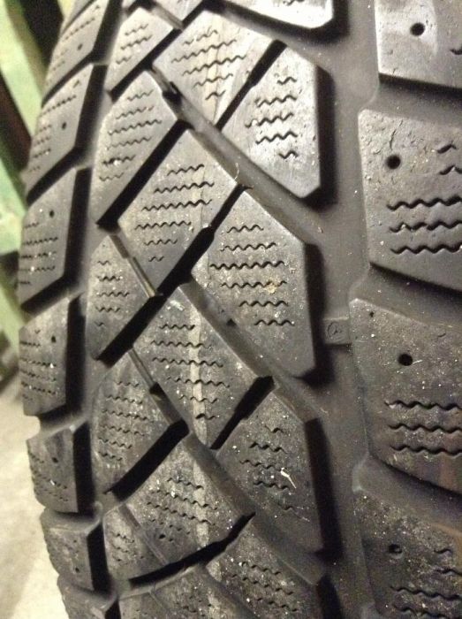 Dunlop 215/65R16C с ориг.джанти 7H0601027C от VW транспортерT5