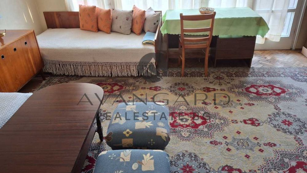 Продава се Тристаен апартамент в Пловдив, Кючук Париж - 82 кв.м за 1220 €/кв.м - Снимка #2