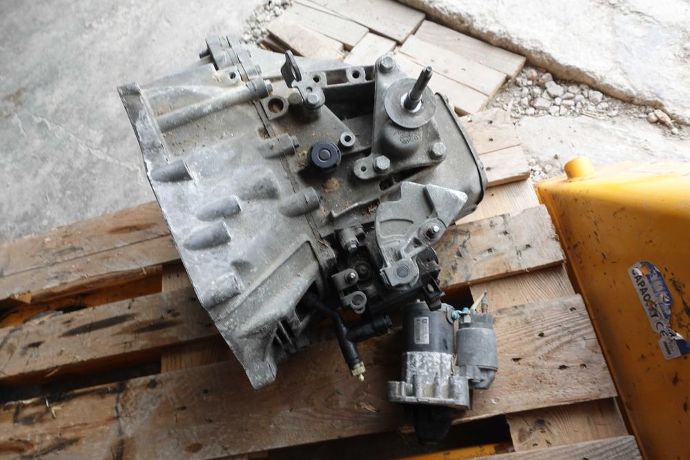 Cutie Viteze Manuala PentruMotor1,6iTHP200*5F03*200Cp Eu5Peugeot208GTI