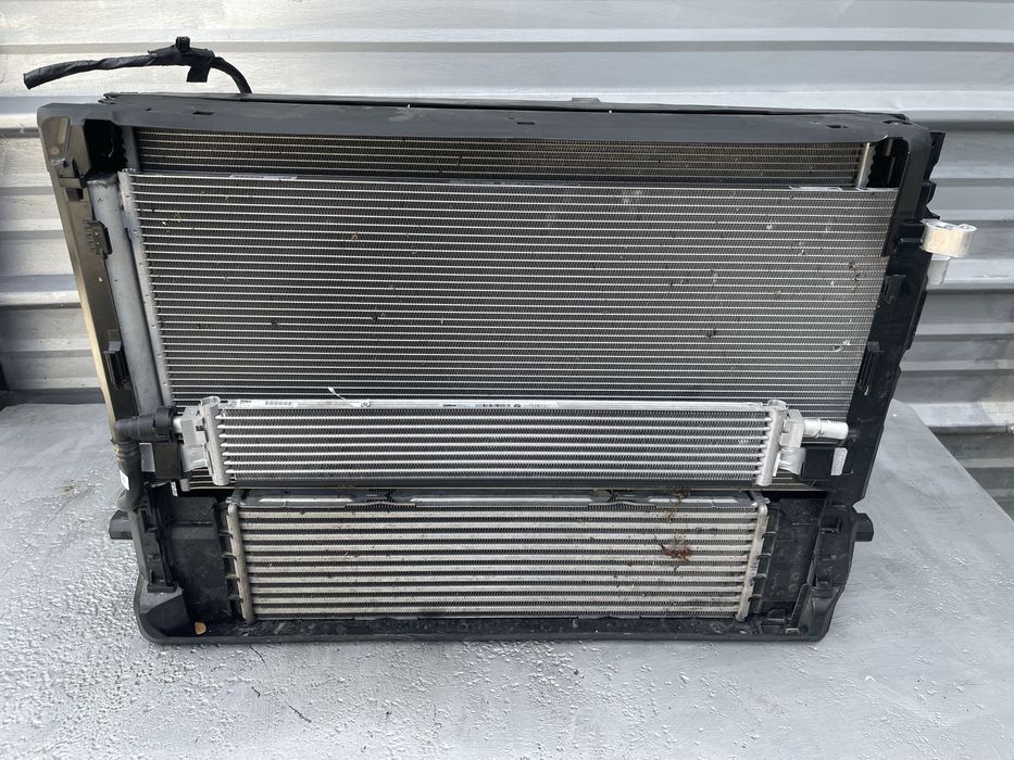 Радиатори/ перка/ охладител Бмв г20/ Г21 (radiator bmw g20)