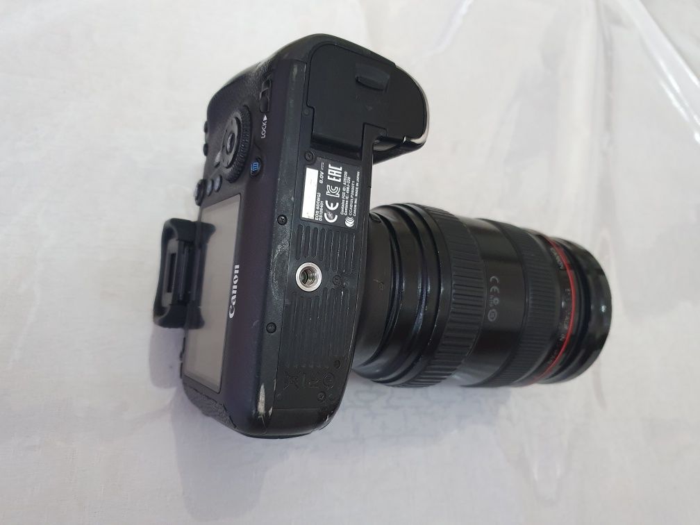 Canon 6 D body sotiladi 470$