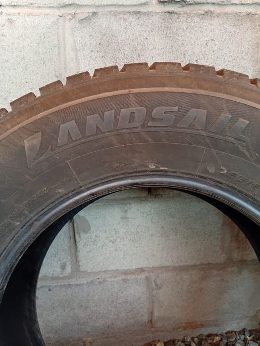 Продам шины для внедорожника