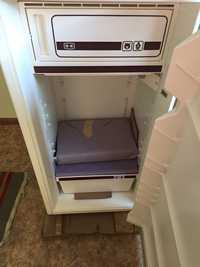 Холодильник Днепр советский новый