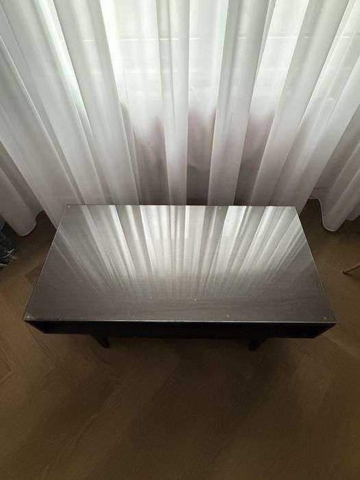 Masa cafea Ikea, design elegant, stare buna