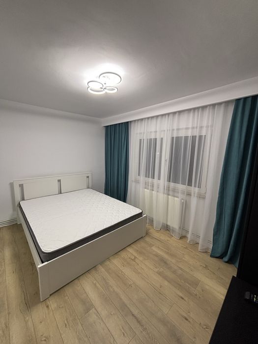 Închiriez apartament 3 camere, cartier Cireșica