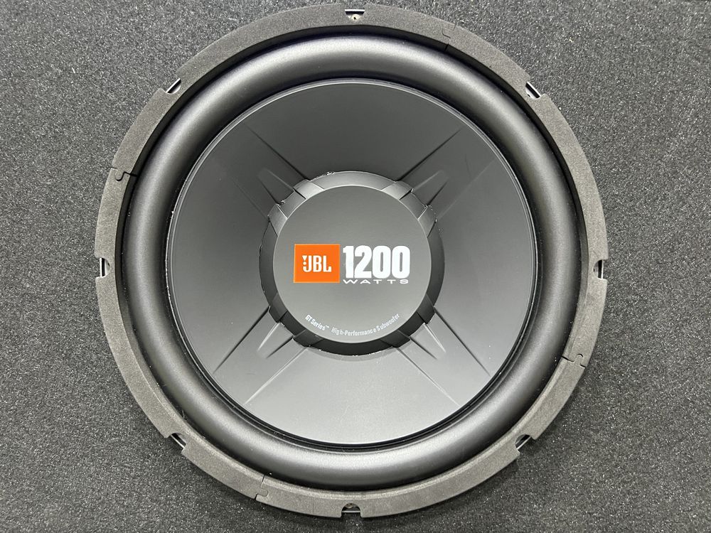 Сабвуфер  JBL 1200W