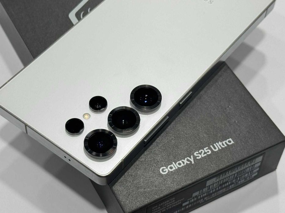 Samsung Galaxy S25 Ultra 5G 256GB 12GB RAM