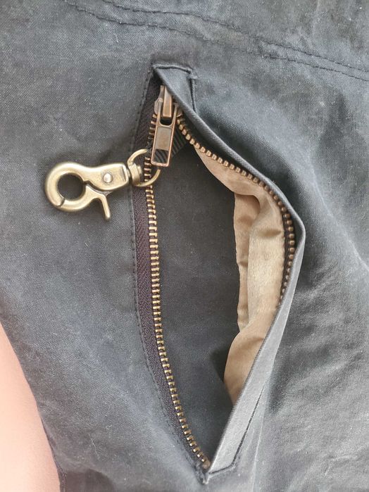 Яке за мотор размер Л