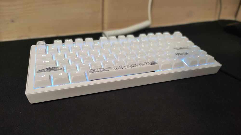 Продавам клавиатура dark project ALU81A Terra Nostra white