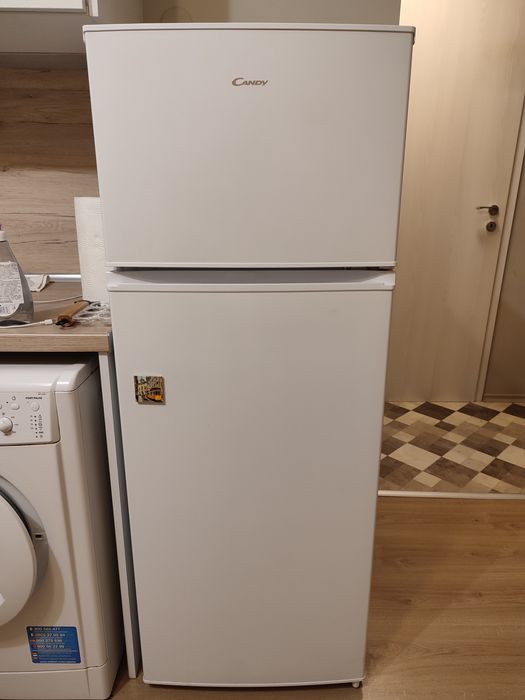 Хладилник с горна камера Candy