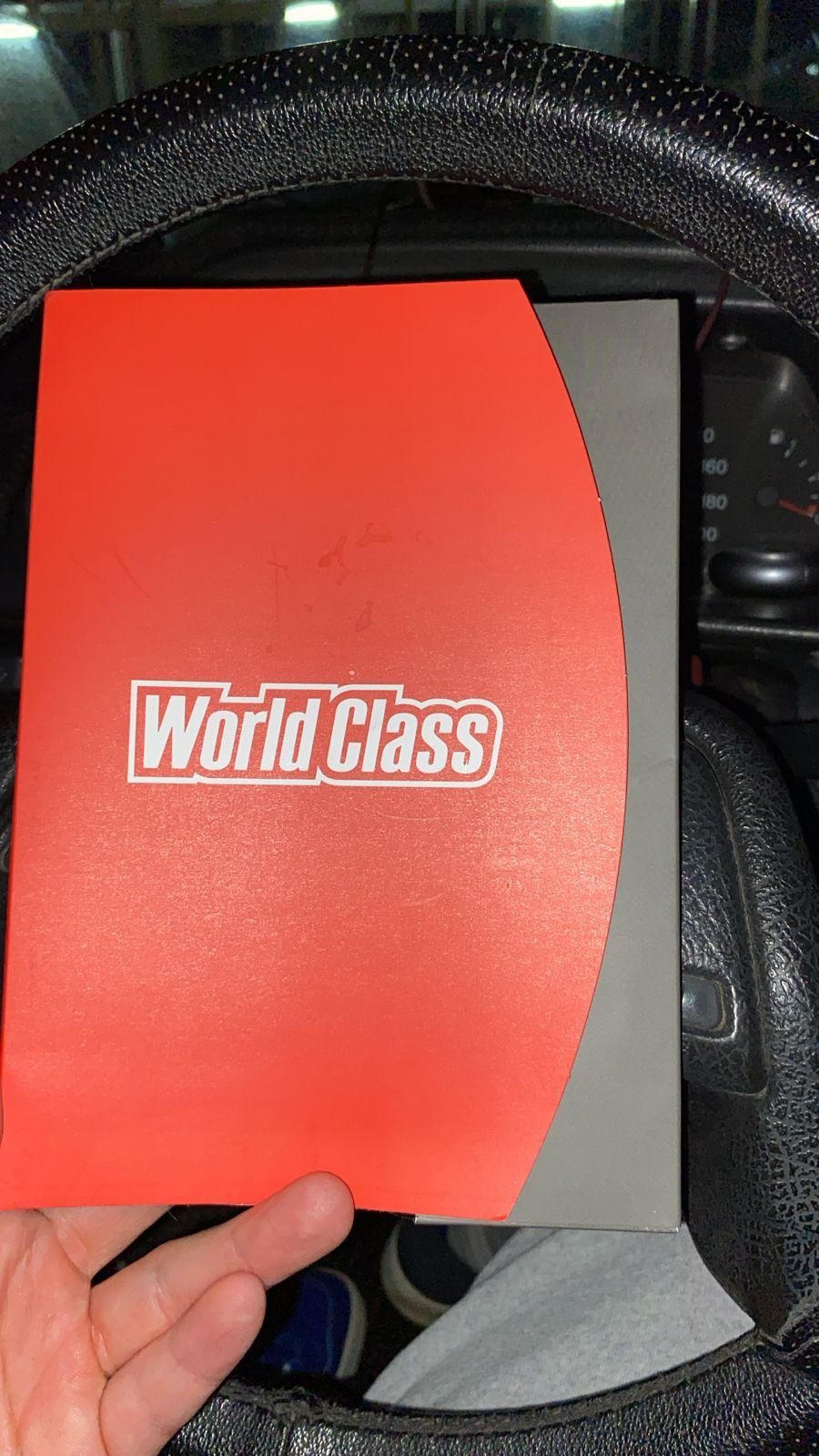 Абонемент на World Class по акции без лимит