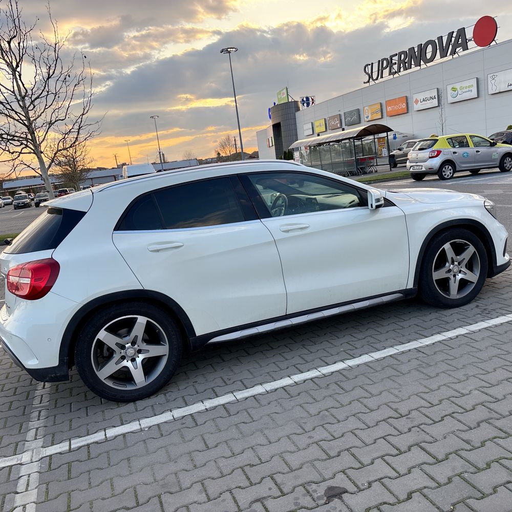 Mercedes benz GLA