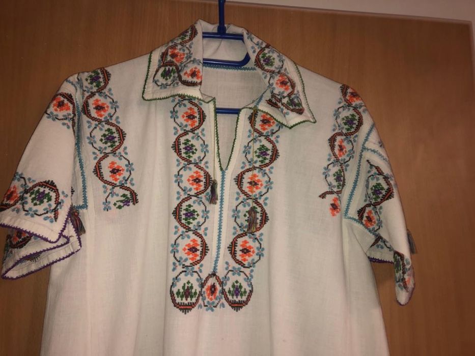 Rochie populara veche