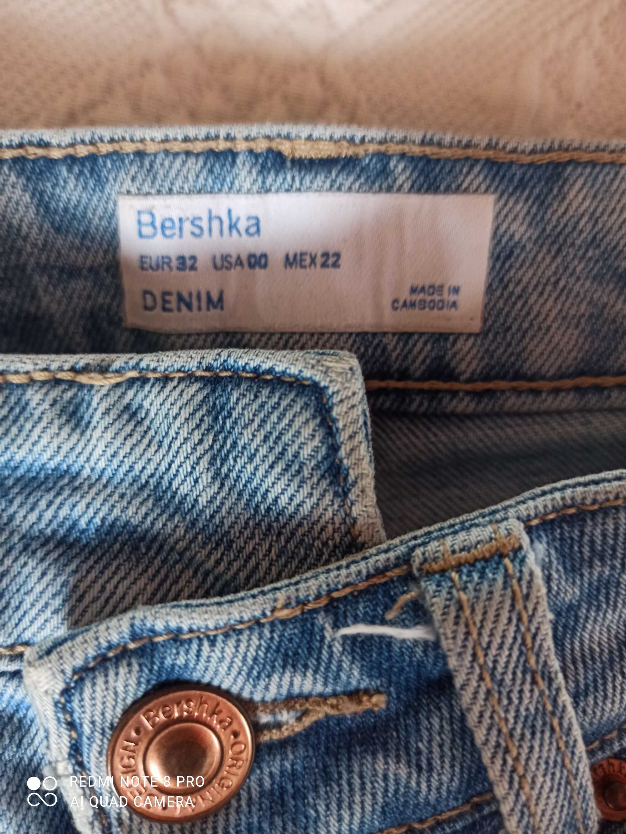 Дънки bershka i mango 32 размер