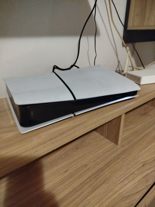 Ps5 cu cont si 20 de jocuri