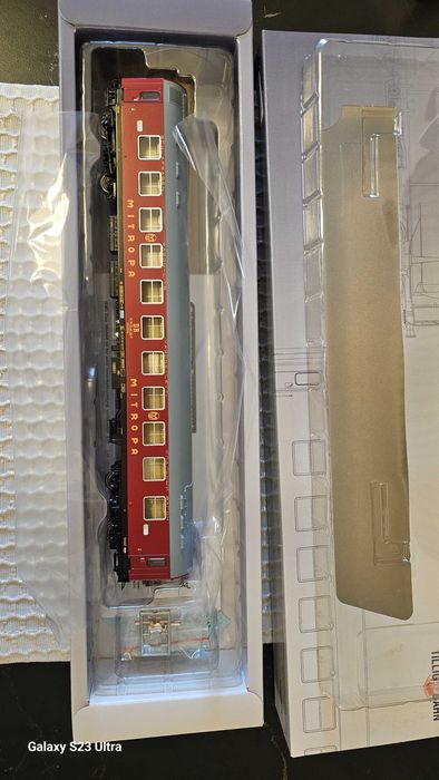 Vand vagon de dormit "Mitropa", DR, epoca IV , Tillig 74943 scara H0