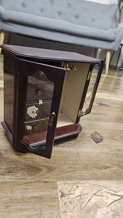 Casetă de bijuterii muzicala