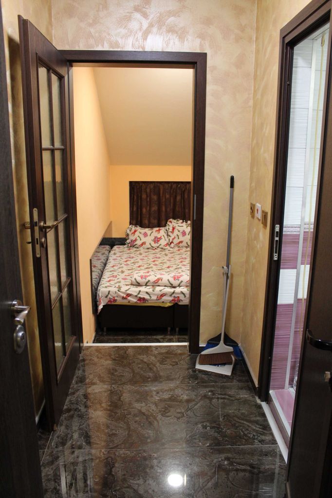 Продава се Едностаен апартамент в Пловдив, Кършияка - 37 кв.м за 2632 €/кв.м - Снимка #1